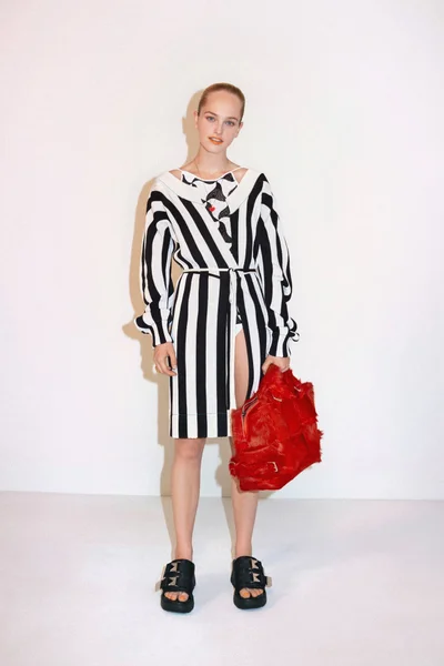 Look 8